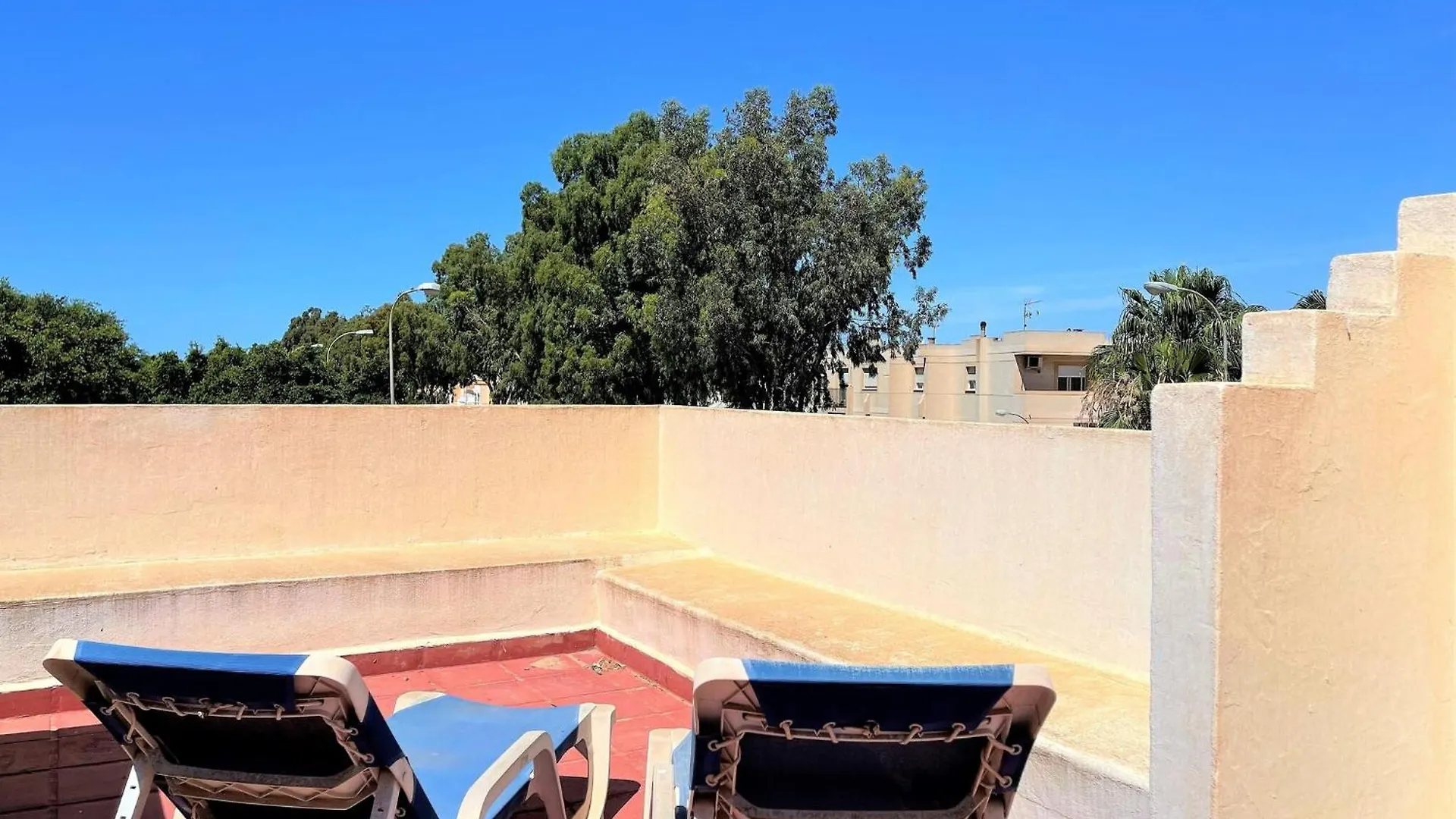 Beautiful Holiday Home In Roquetas De Mar By The Sea Espanha