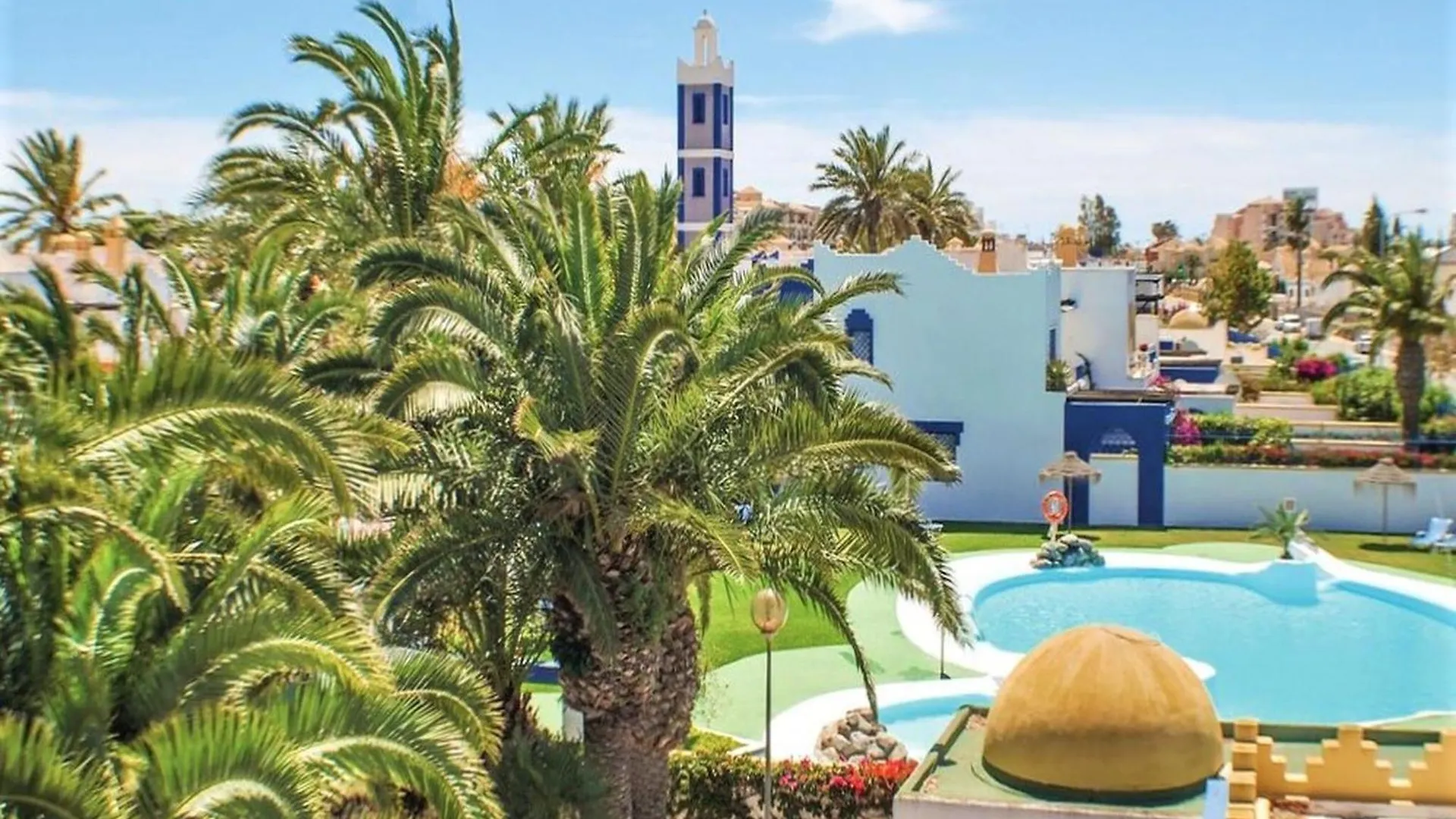 Beautiful Holiday Home In Roquetas De Mar By The Sea Spain