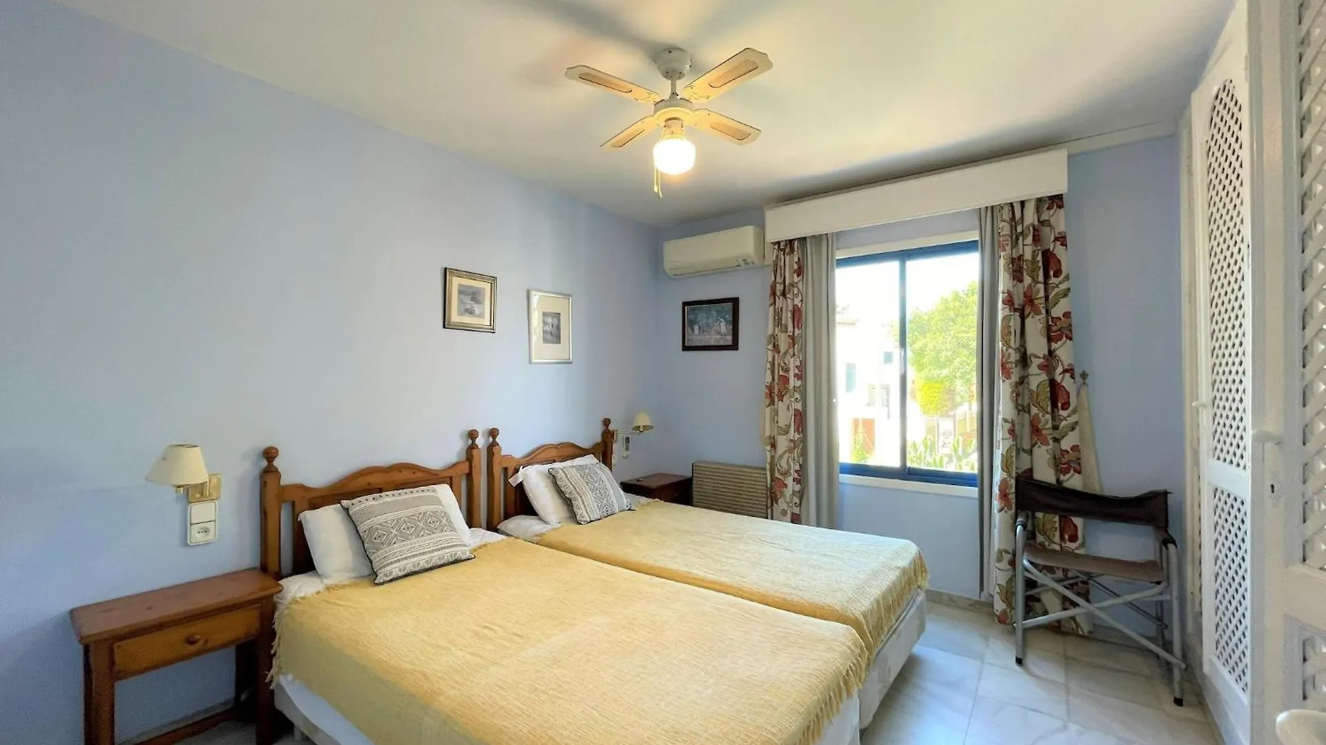 Beautiful Holiday Home In Roquetas De Mar By The Sea 0*,